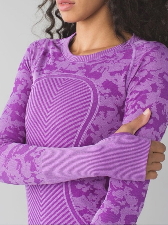 lululemon athletica Tops - Lululemon Swiftly Tech Long Sleeve Crew Size 12 Purple Seamless Athletic Running